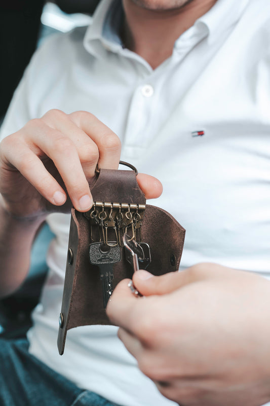 Personalized Keychain Holder, Leather Custom Cute Pouch Holder for Men